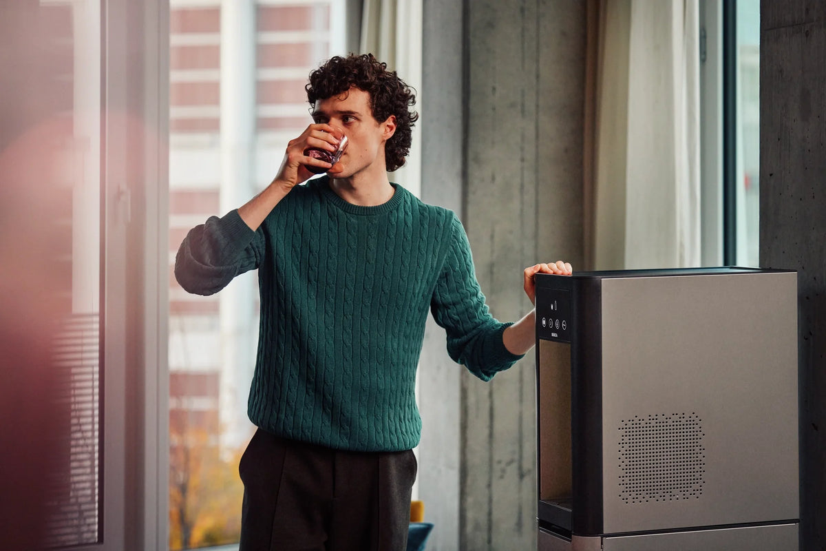 Hoe verbetert de BRITA‑waterdispenser de smaak van je water?
